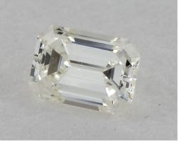 Diamante de 23 puntos Talla Esmeralda